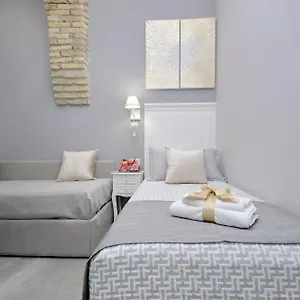 roman-holiday-suites.it-romehotels.com/